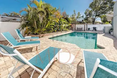 Image de New! Centrally Located & Spacious Pool Home|3bd/2ba