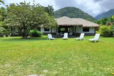 Image de Villa Kahaia : Tahiti bord de mer.