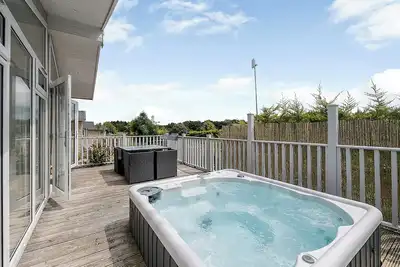 Image de 2 chambres à coucher à Honiton