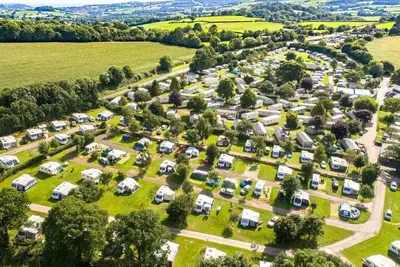 Image de 3 chambres à coucher à Axminster