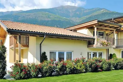 Image de Appartement à Schlanders avec jardin