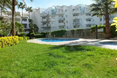 Image de Appartement à Roses avec piscine commune, à 2 pas de la plage - 4/6 pers
