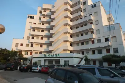 Image de Appartement à Roses avec piscine pour 4 personnes – Proche de la plage