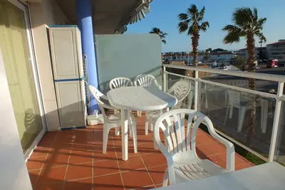 Image de Appartement Port Canigo 244 à Roses avec Piscine et Terrasse pour 4/6 Personnes