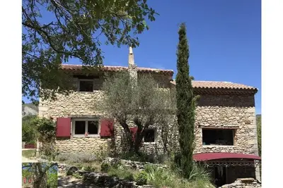 Image de Mas 12 personnes