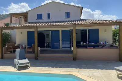 Image de Villa climatisée avec piscine sécurisée, 12 personnes, 5mn plage Wifi, Internet