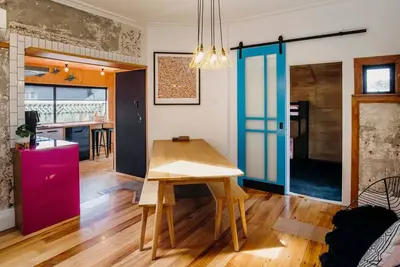 Image de Fun Times in Fitzroy - eclectic bungalow by beach