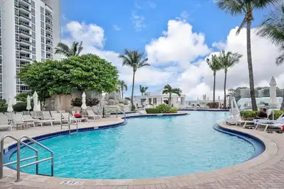 Image de Beachfront Suite: Resort Amenities Included