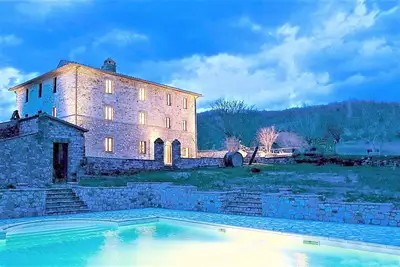 Image de Grand domaine rural avec parc, charmante piscine et tout confort pour le groupe