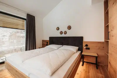 Image de Modern-traditional apartment with a great view