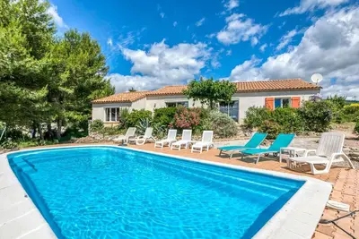 Image de Villa spacieuse avec piscine au Canet