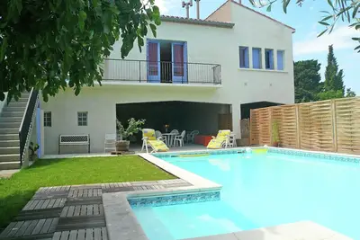 Image de Maison Talairan avec Piscine et Barbecue