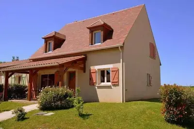 Image de Maison de vacances à Lanzac avec jardin privé