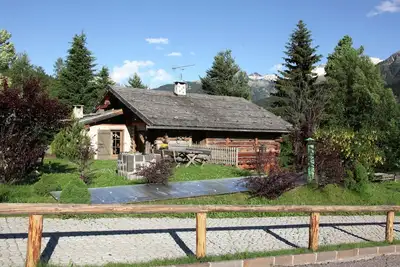 Image de villa à Bellamonte avec jardin