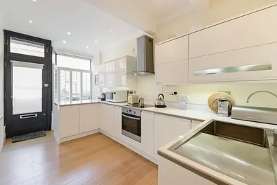 Image de Delightful period warehouse conversion.