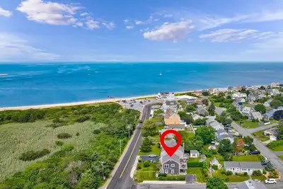 New Rates Beautiful home with a reverse floor plan to capture the views of Cape Cod Bay
