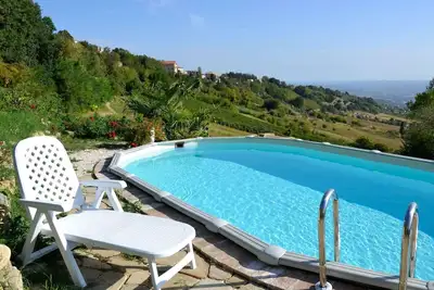 Image de Appartement tranquille à Cupramontana avec jardin