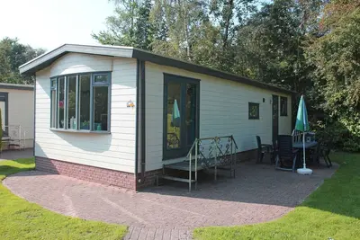 Image de Chalet avec lave-vaisselle, 21 km. de Leeuwarden
