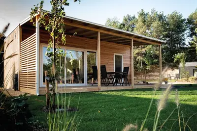 Image de Chalet confortable dans un parc de vacances