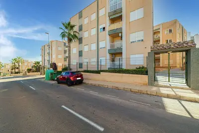 Appartement à Torrevieja avec piscine partagée