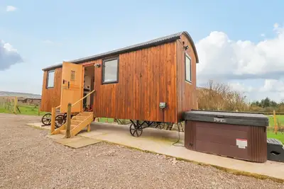 Image de Hillcrest Shepherds Hut, romantic, with hot tub in Chipping