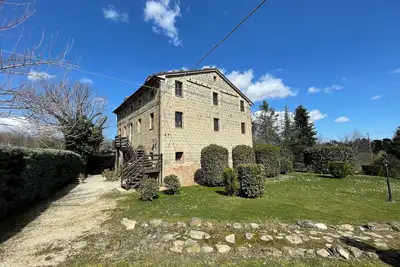 Image de Spacieuse maison de vacances à Amandola