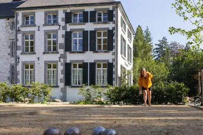 Image de Studio cosy dans un château du XVIe siècle