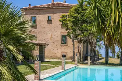 Image de Somptueuse villa sicilienne avec piscine