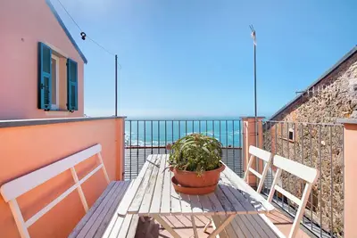Image de Appartement \"Serra Trilocale\" près de la mer avec terrasse privée