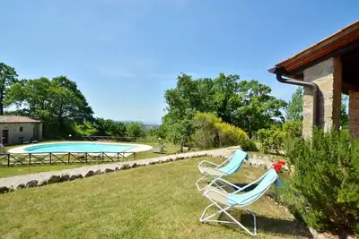 Maison de vacances \"Villa Nespola\" avec vue sur la forêt, piscine partagée et Wi-Fi