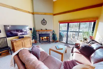 Image de Pool, 4 Hot Tubs, Clubhouse! Walk/Drive to Marina, Dining, Shops, Trails