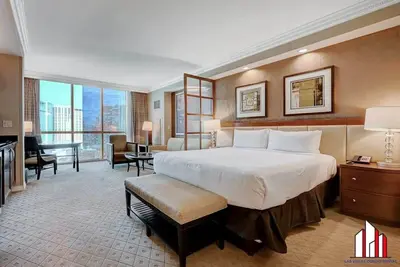 Image de Mgm Signature-15-611 Strip View Jacuzzi Studio
