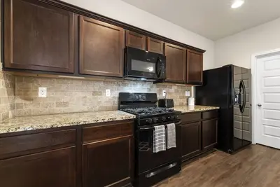 Image de Modern 5 Bedrm home near airport & shopping centers