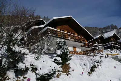 Image de Maison de vacances Ayer pour 1 - 6 personnes avec 3 chambres à coucher - Chalet