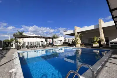 Image de El Roble House, 10 Minutes To The Beach, 3 Bedrooms, Pool And Air Conditioned