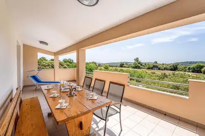 Image de Superbe appartement de 2 chambres à.