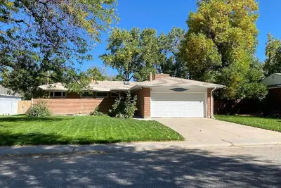 Image de Spacious and Quiet Home in Centennial - 2 minutes from shopping and restaurants!