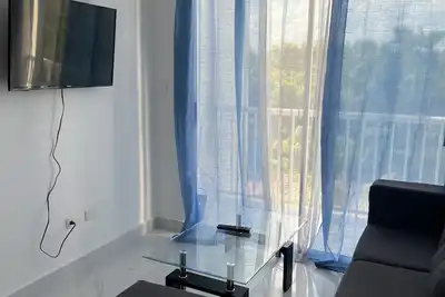 Image de Brand New & Cozy 2br Condo w/ Free Parking