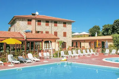 Image de Appartement confortable à Pomaia (Pi).