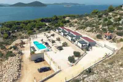 Image de Maison de 2 chambres en bord de mer à.