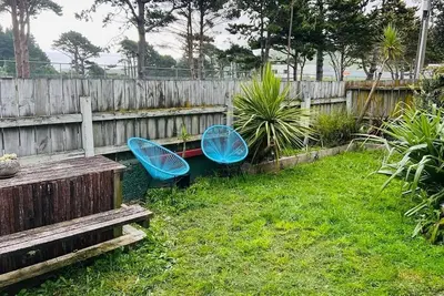 Image de Cute, character bungalow only 10 Mins from Cbd with outdoor bath