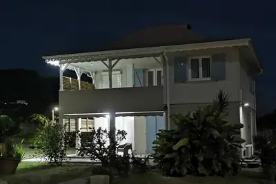 Image de Résidence les Deux Mers au R+1 à 150 mètres de la plage.