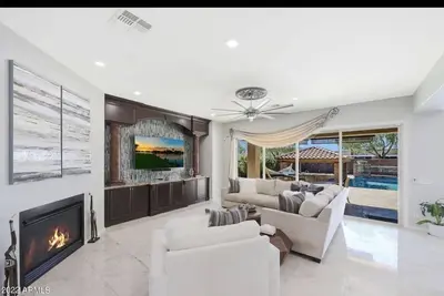 Image de Lux Phoenix Villa Swim Up Bar