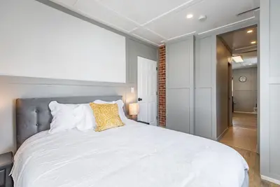 RitaBNB-Walk to Mayo-8036-Cozy&Chic 1 Br Apt
