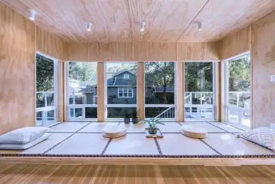 Image de 三本の木の別荘 Three-tree Villa — Your Home in Vancouver