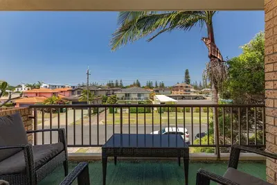 Image de Acacia 7 Tuncurry - Quiet unit, a stroll from the Tuncurry Bowling Club.