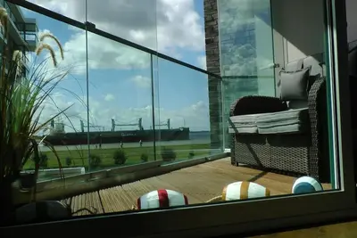 Image de Super view of the Weser in the middle of the Havenwelten, top location