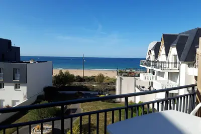 Grand duplex en front de mer aux Sables d'Or