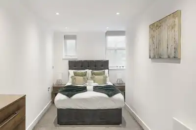Image de Spacious Luxury King Bed - Central Location