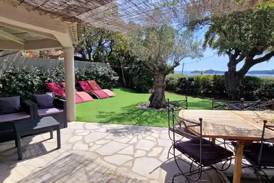 Image de Belle maison de vacances avec vue mer et piscine, 300 m de la plage de Vardiola